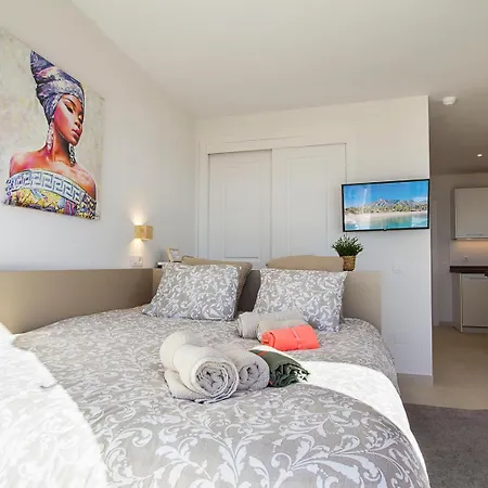 Apartament Front In Elviria *