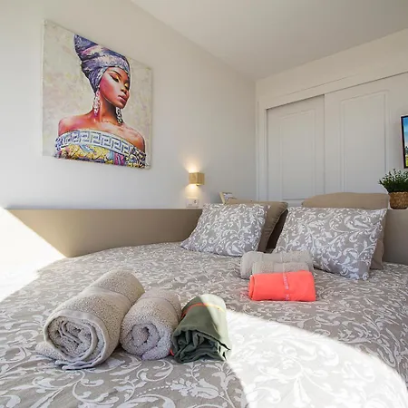 Front In Elviria Apartament *