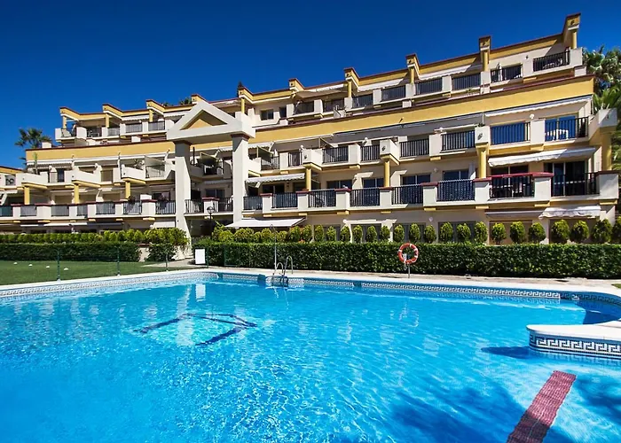 Front In Elviria Apartmán *